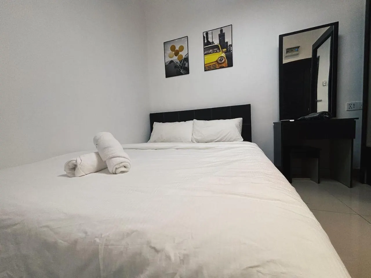 Homestay Room With Privatetoilet, Near Ksl Mall, Harimau Johor Bahru