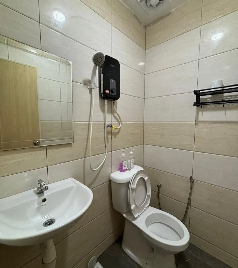 ג'והור בהרו Room With Privatetoilet, Near Ksl Mall, Harimau 0*, ג'והור בהרו